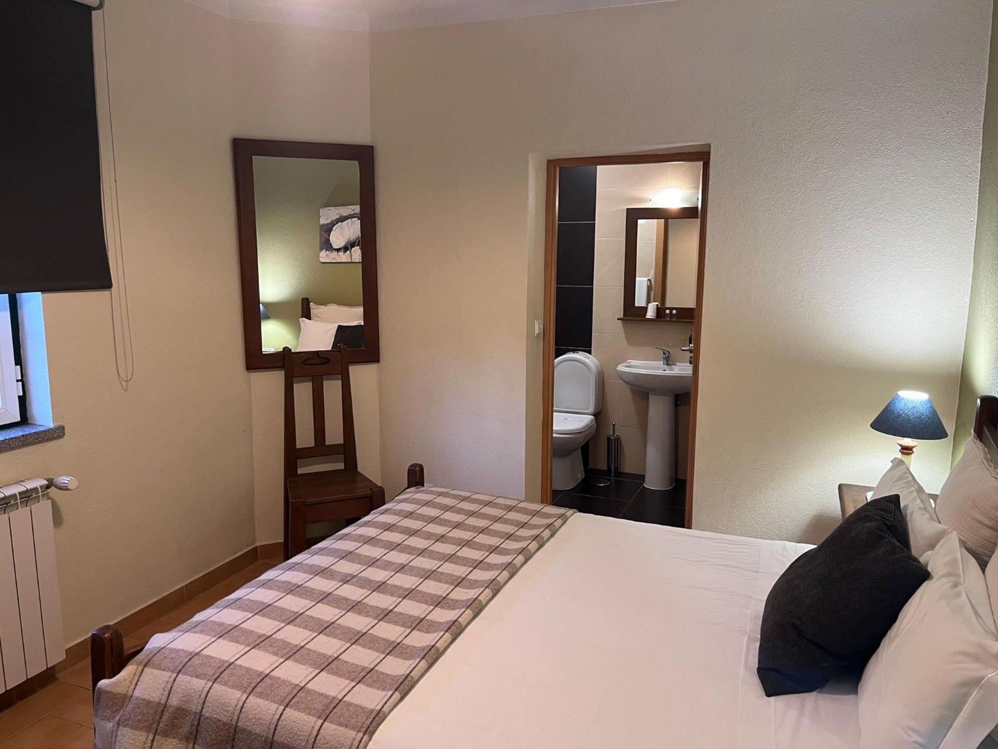 Casa Da Fonte Sagrada Hotel Loriga Eksteriør billede